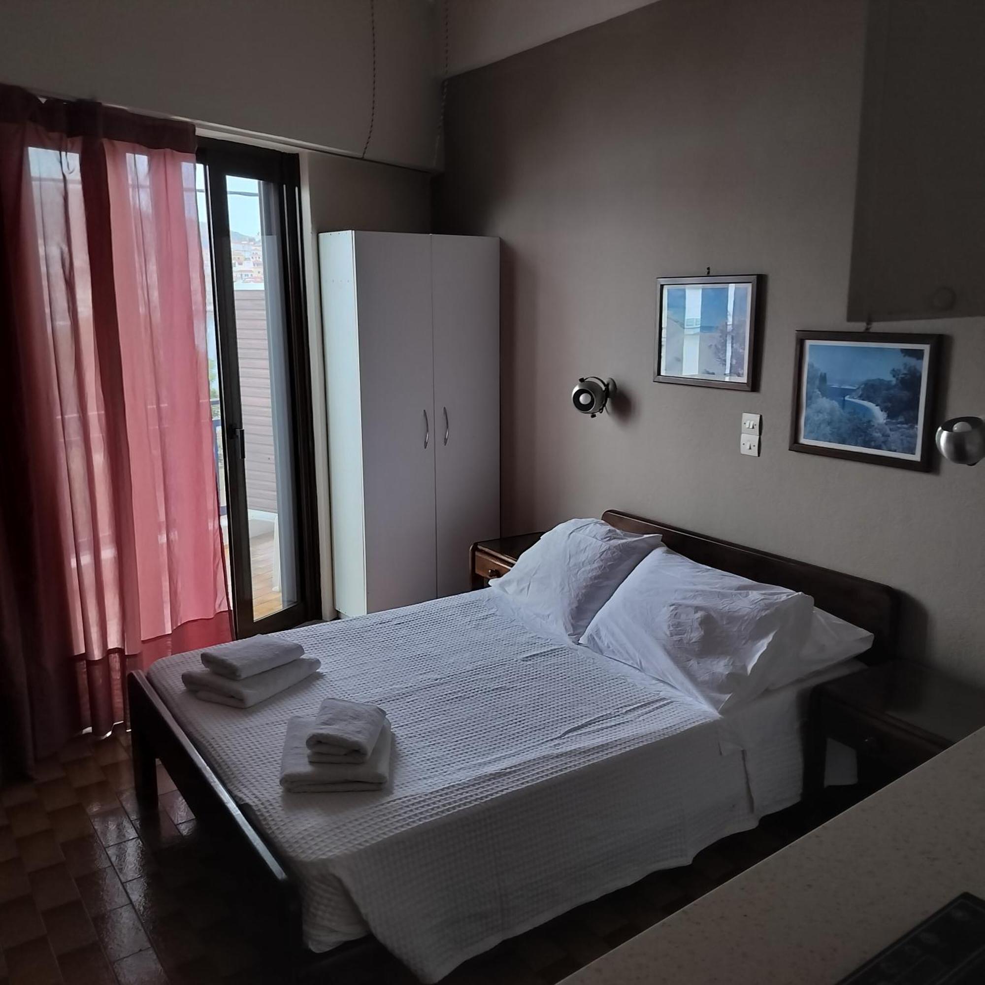 Bissias Guest House Galatás Eksteriør billede