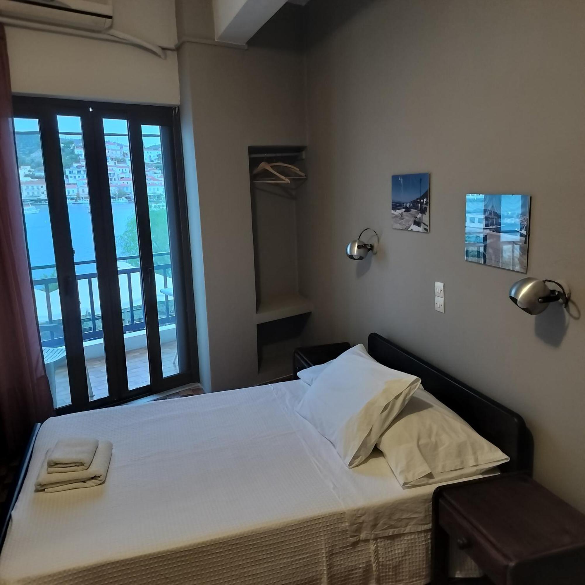 Bissias Guest House Galatás Eksteriør billede