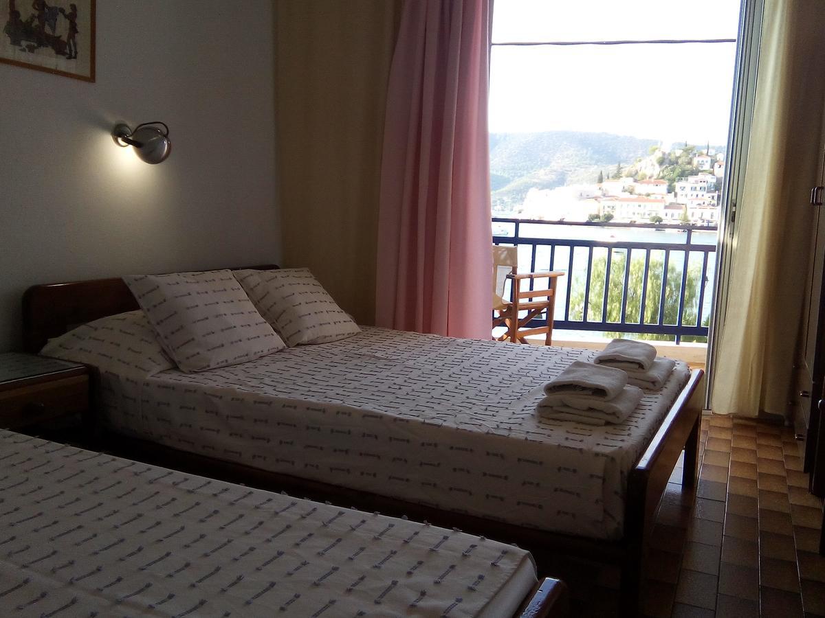 Bissias Guest House Galatás Eksteriør billede